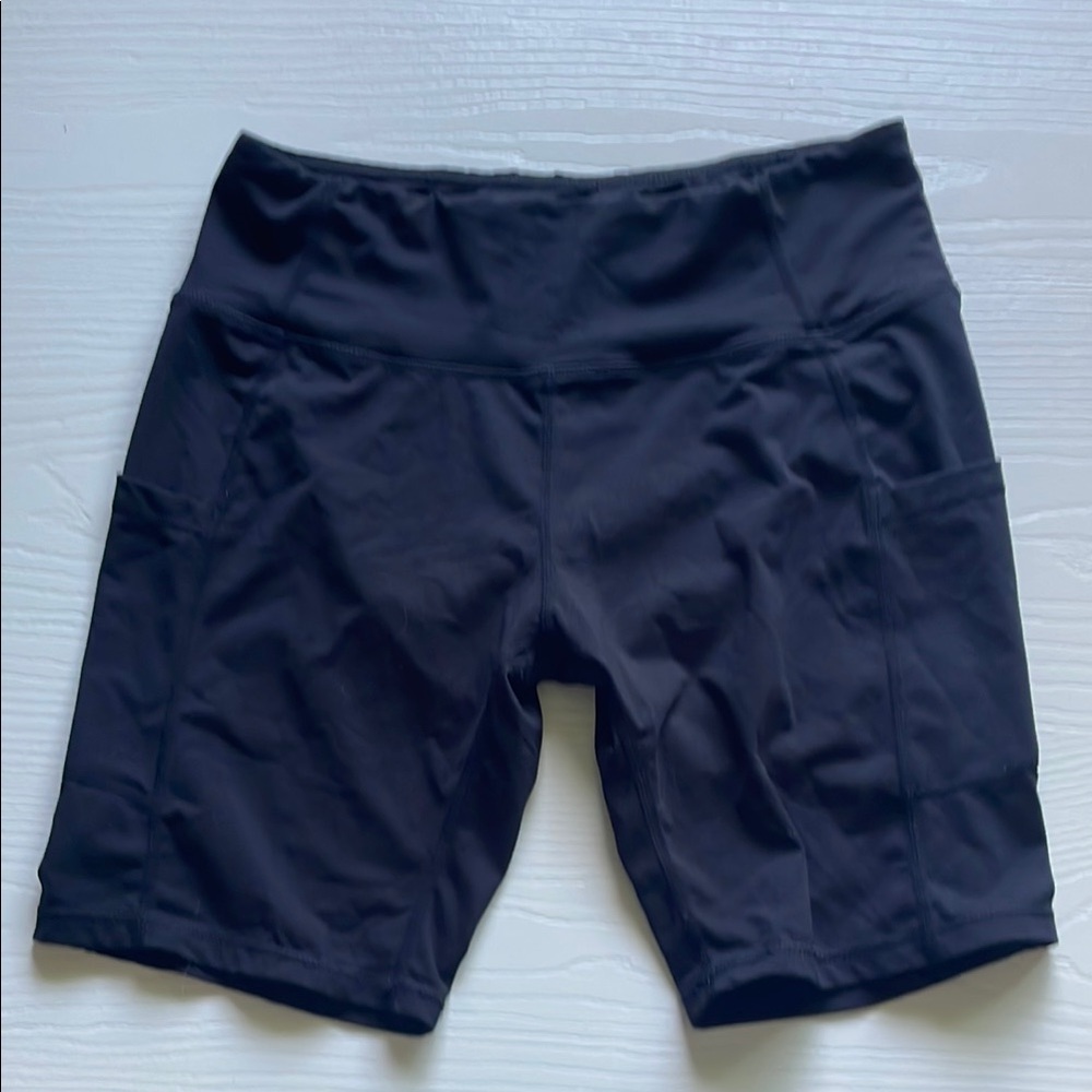 Baleaf Black Bike Shorts with Elastic Waistband and Moisture-Wicking Fabric
